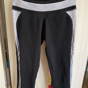 Fabletics Black, Grey And White Capris Leggings LIKE NEW